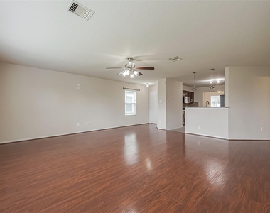 13510 Dahlia Green Way - Photo Thumbnail 7