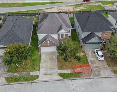 13510 Dahlia Green Way - Photo Thumbnail 45