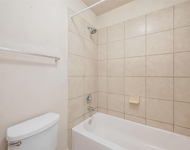 13510 Dahlia Green Way - Photo Thumbnail 32