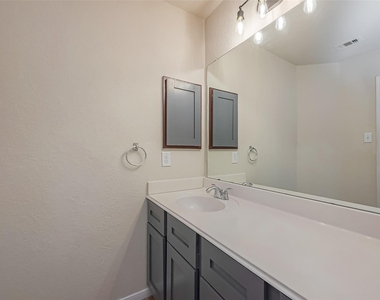 13510 Dahlia Green Way - Photo Thumbnail 31