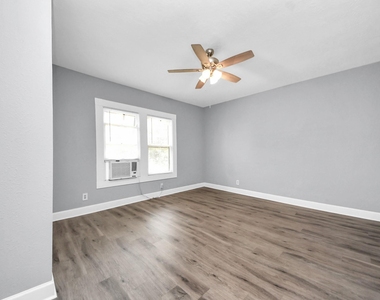 2502 Saltus Street - Photo Thumbnail 6
