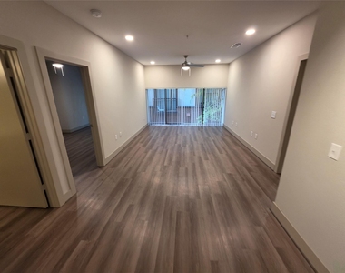 3616 Richmond - Photo Thumbnail 4