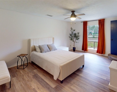 3819 Brook Shadow Drive - Photo Thumbnail 13