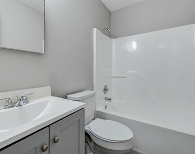 7815 Barnhill Drive - Photo Thumbnail 19