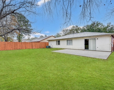 7815 Barnhill Drive - Photo Thumbnail 36