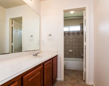 8903 Rolling Rapids Road - Photo Thumbnail 16
