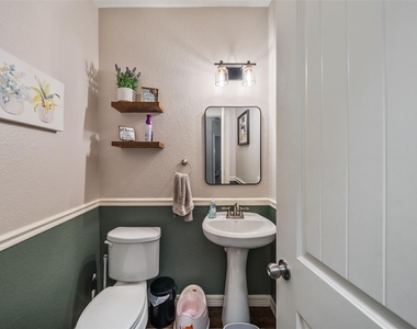 15311 Kenny Drive - Photo Thumbnail 14