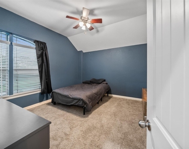 15311 Kenny Drive - Photo Thumbnail 23
