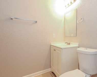 3131 Cliff Swallow Court - Photo Thumbnail 12