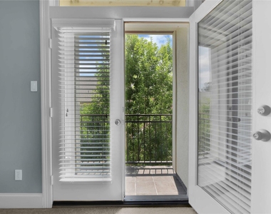 4631 Regent Manor Drive - Photo Thumbnail 20
