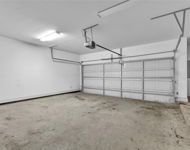 4631 Regent Manor Drive - Photo Thumbnail 25