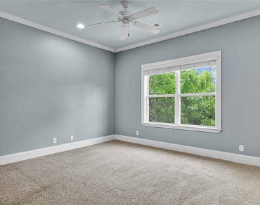 4631 Regent Manor Drive - Photo Thumbnail 21