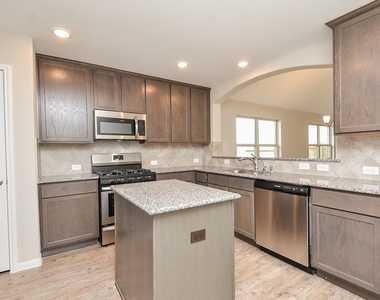 3931 Moreland Branch Lane - Photo Thumbnail 8