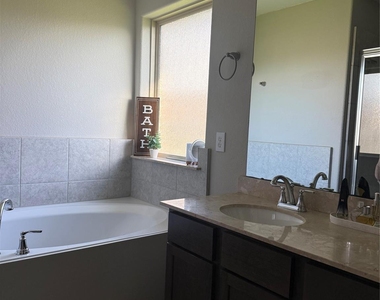 3931 Moreland Branch Lane - Photo Thumbnail 17