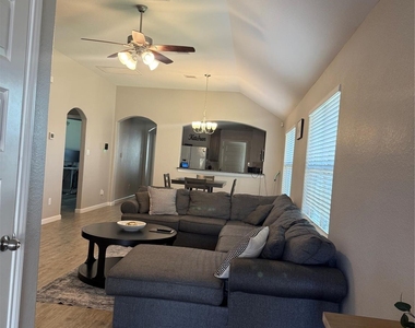 3931 Moreland Branch Lane - Photo Thumbnail 14
