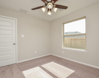 3931 Moreland Branch Lane - Photo Thumbnail 3