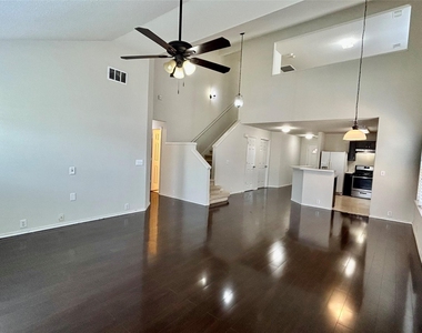 10623 Sugar Trace Drive - Photo Thumbnail 20