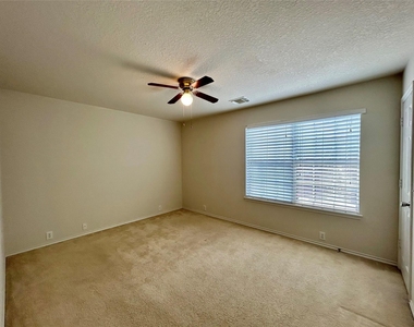 10623 Sugar Trace Drive - Photo Thumbnail 32