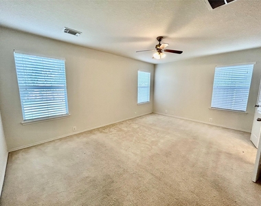 10623 Sugar Trace Drive - Photo Thumbnail 22