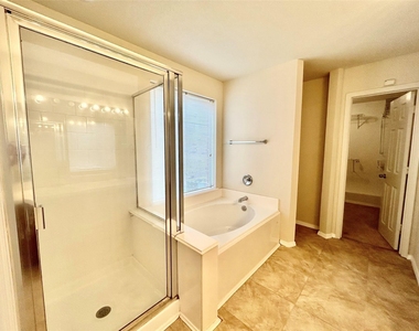 10623 Sugar Trace Drive - Photo Thumbnail 27