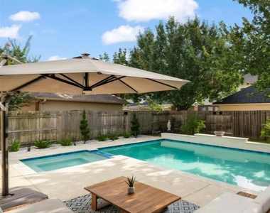 3006 Brooks Court - Photo Thumbnail 1