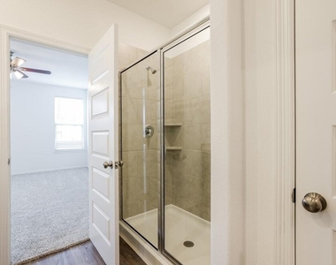 16626 Spirit Street - Photo Thumbnail 8