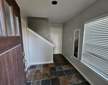 1271 W 17th Street - Photo Thumbnail 1