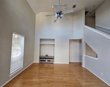 1271 W 17th Street - Photo Thumbnail 11