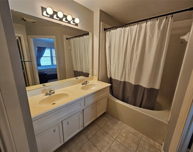 1271 W 17th Street - Photo Thumbnail 23