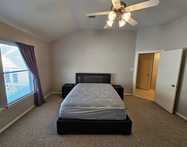 1271 W 17th Street - Photo Thumbnail 20