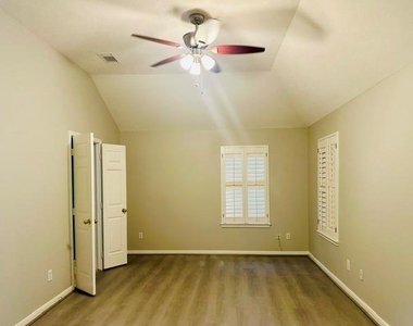 11405 White Forge Court - Photo Thumbnail 17