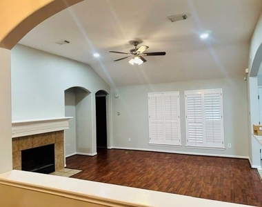 11405 White Forge Court - Photo Thumbnail 3