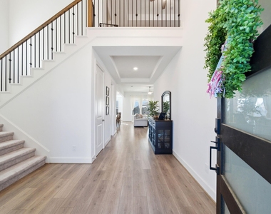 5022 Matador Lane - Photo Thumbnail 4