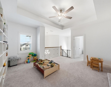 5022 Matador Lane - Photo Thumbnail 17