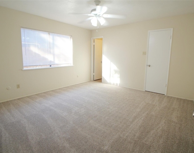 5327 Karenbeth Drive Drive - Photo Thumbnail 5