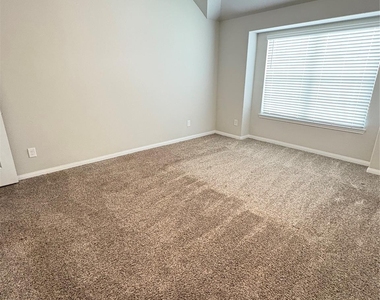 25364 Grotto Falls Lane - Photo Thumbnail 7