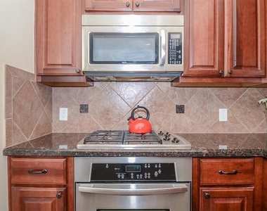 4018 Childress Street - Photo Thumbnail 9