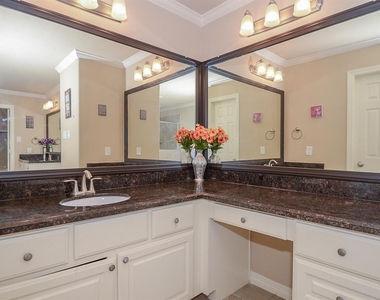 4018 Childress Street - Photo Thumbnail 13