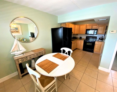 204 Adams Avenue - Photo Thumbnail 5