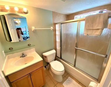 204 Adams Avenue - Photo Thumbnail 8