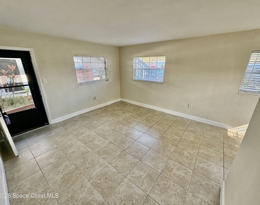 405 Adams Avenue - Photo Thumbnail 3