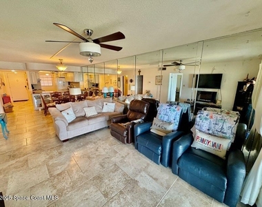 4100 Ocean Beach Boulevard - Photo Thumbnail 7