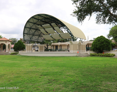 44 Barton Avenue - Photo Thumbnail 26