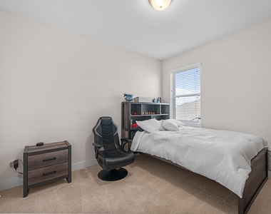 28750 Shoalhaven Court - Photo Thumbnail 11