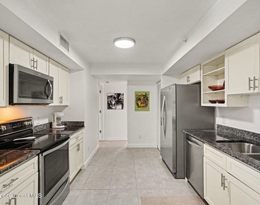 303 Audubon Drive - Photo Thumbnail 8