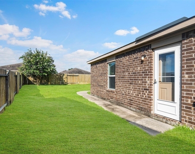 20803 Bastion Settle Drive - Photo Thumbnail 24