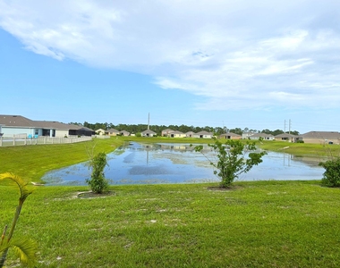 242 Guinevere Drive Sw - Photo Thumbnail 17