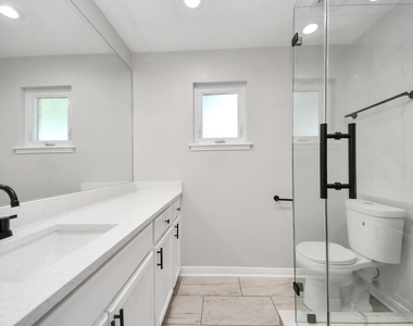 10602 Raydell Drive - Photo Thumbnail 16