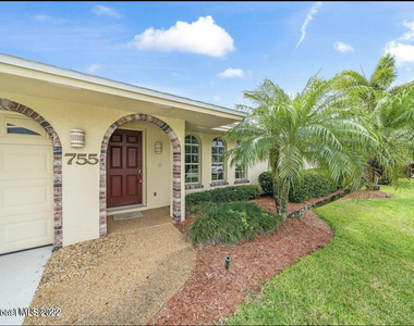 755 Verbenia Drive - Photo Thumbnail 3