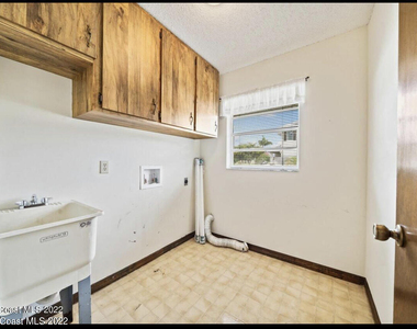 755 Verbenia Drive - Photo Thumbnail 14
